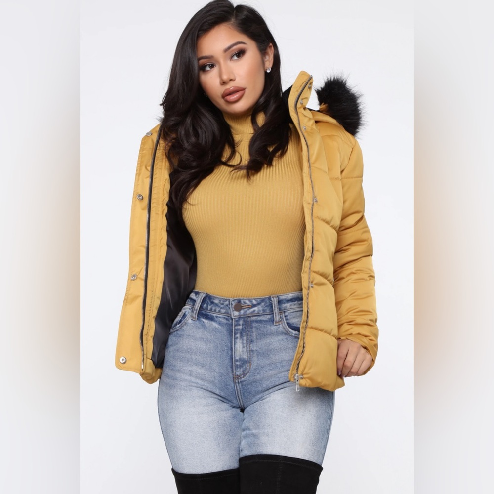 Fashion Nova Mustard Puffer Jacket Size Medium